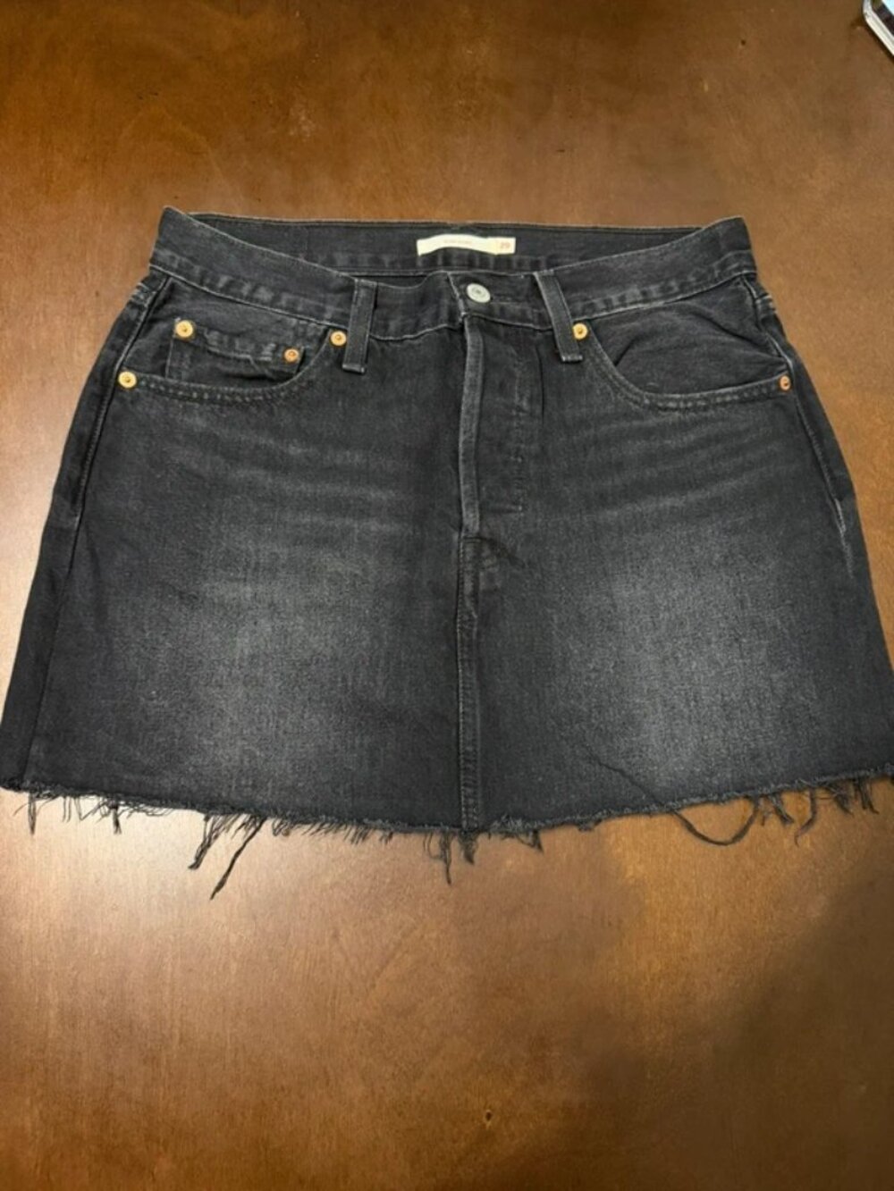Women’s skirt